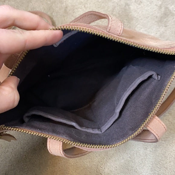 Madewell pink suede small transporter hare to find - Picture 6 of 11